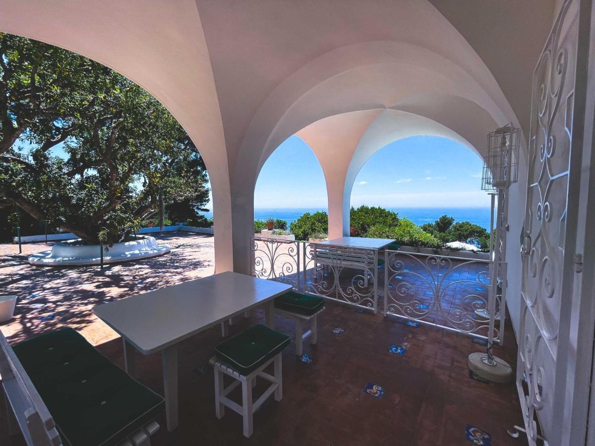 Il Carrubo Capri Guest House อนากาปรี ภายนอก รูปภาพ